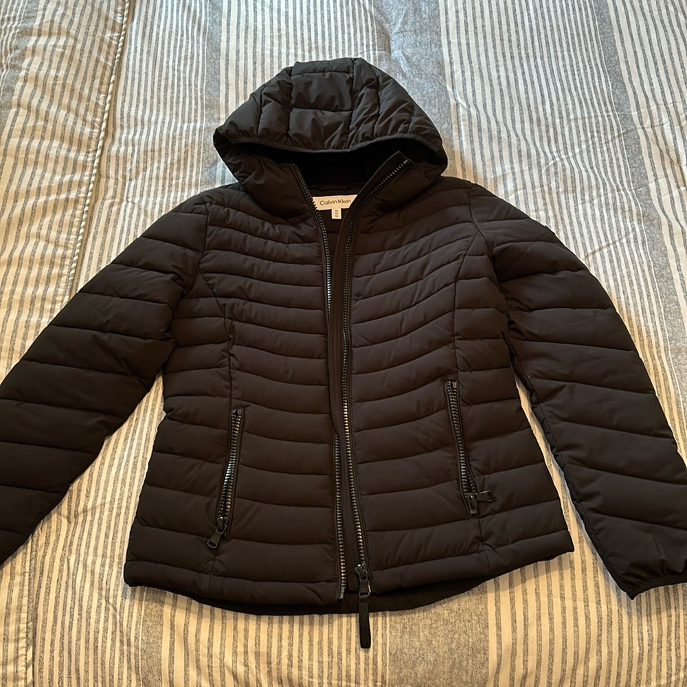 Calvin Klein women’s black puffer coat size medium